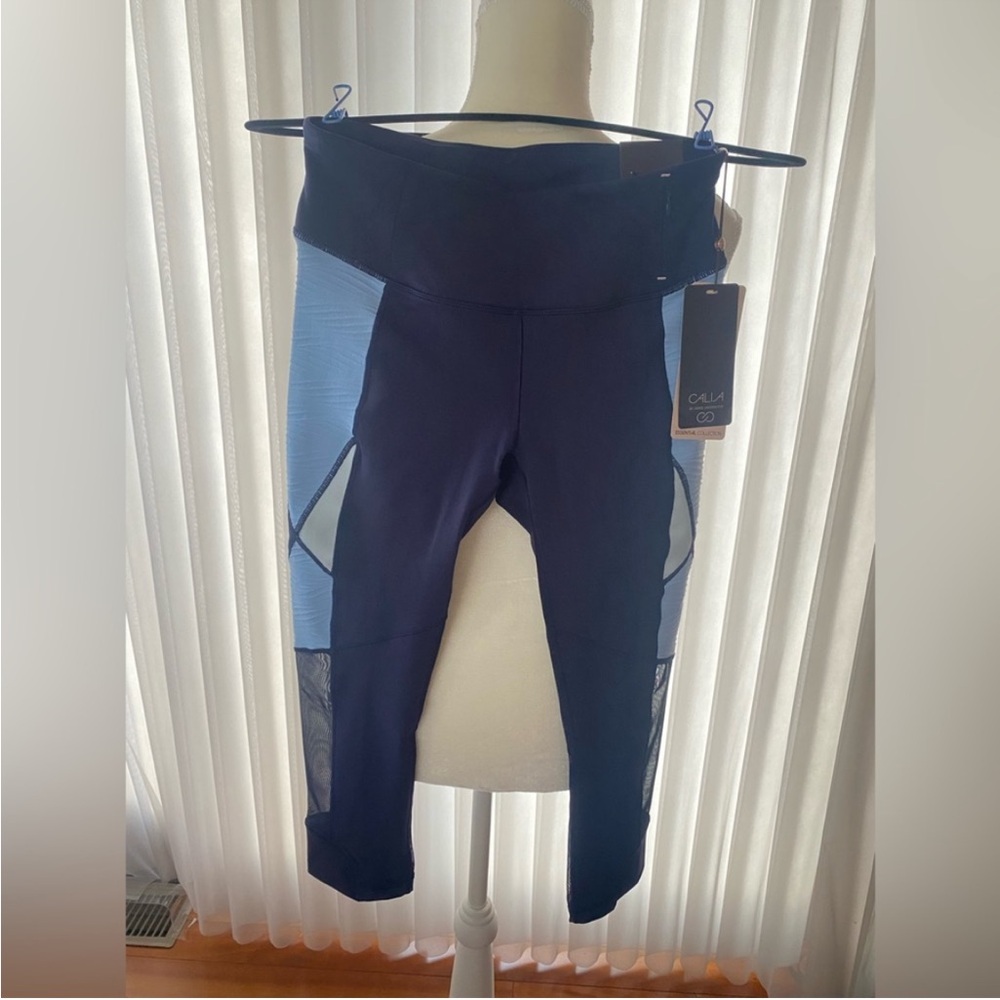 NWT Calia by Carrie Underwood Leggings